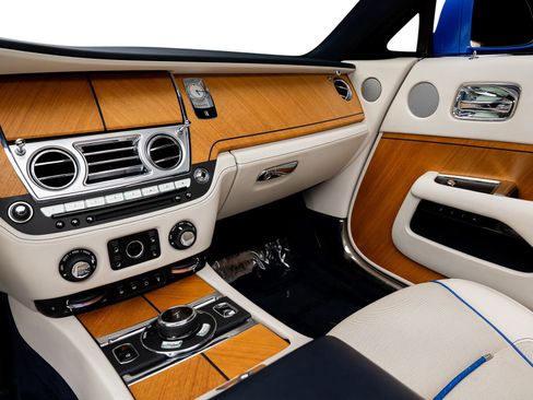 Used 2017 Rolls-Royce Dawn Base image 43