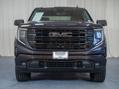 Used 2023 GMC Sierra 1500 Elevation w/ LPO, Elevation Black Package AWD/4WD image 2