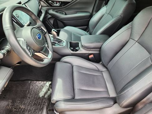 Used 2025 Subaru Outback Limited XT AWD/4WD image 13