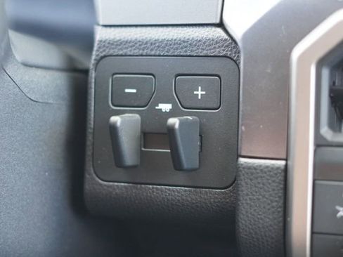 Used 2025 Toyota 4Runner TRD Off-Road Premium image 26