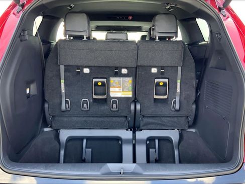 Used 2026 Toyota Sienna XSE FWD image 34