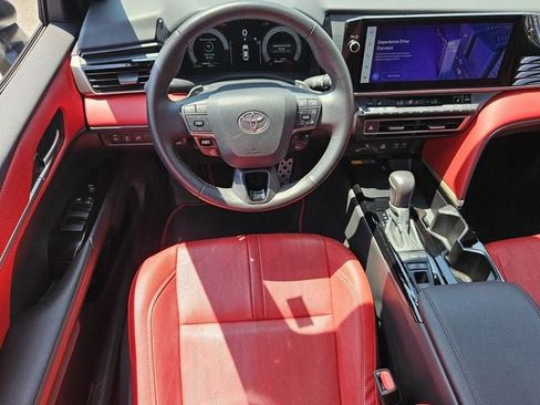 Used 2025 Toyota Camry XSE FWD image 13