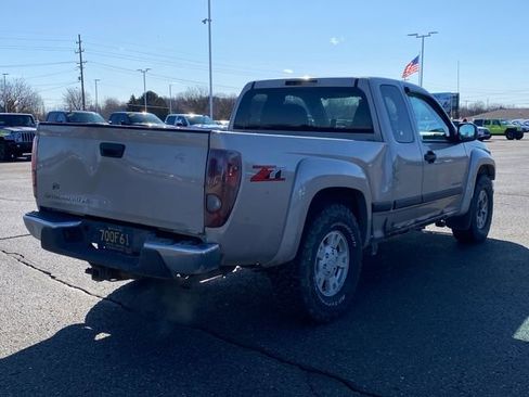 Used 2004 Chevrolet Colorado LS w/ Power Convenience Package image 2