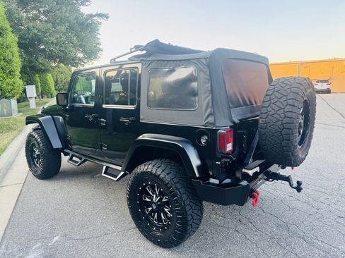 Used 2015 Jeep Wrangler Unlimited Sport w/ Quick Order Package 24S image 17