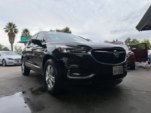 Used 2020 Buick Enclave Essence image 16