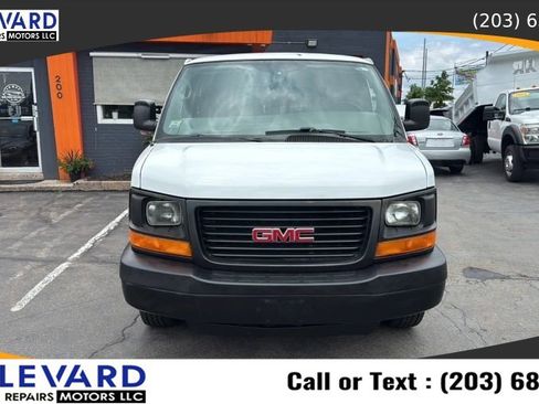 Used 2008 GMC Savana 2500 RWD image 2