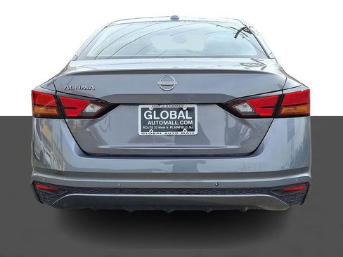 Used 2025 Nissan Altima 2.5 SV image 6