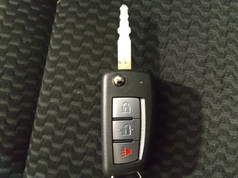 Used 2021 Nissan Rogue Sport S FWD image 32