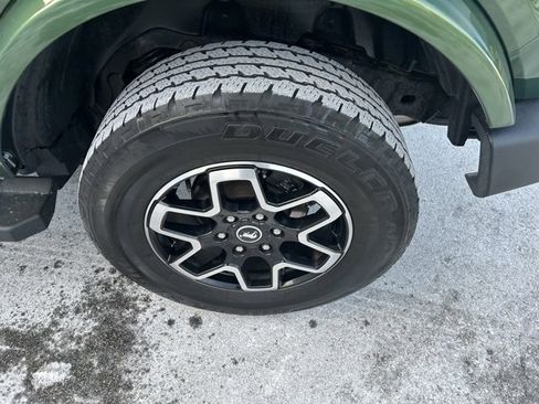 Used 2022 Ford Bronco Outer Banks image 11