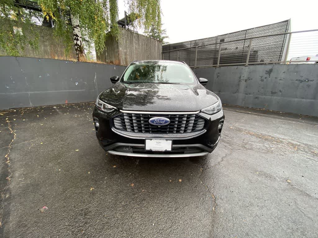 Used 2024 Ford Escape Platinum AWD/4WD image 9