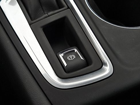 Certified 2022 Chevrolet Equinox LT image 24