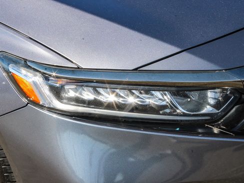 Used 2019 Honda Accord Sport image 4