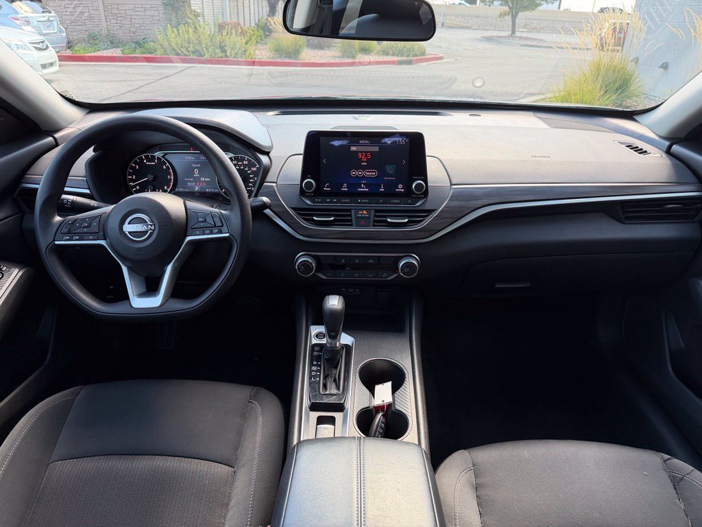 Used 2025 Nissan Altima 2.5 SV AWD/4WD image 15