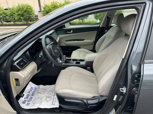 Used 2016 Kia Optima LX FWD image 12