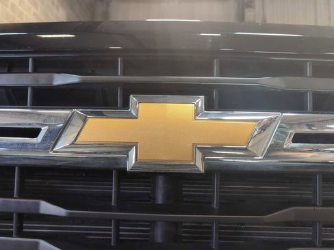 Used 2025 Chevrolet Silverado 2500 LT w/ Convenience Package image 30