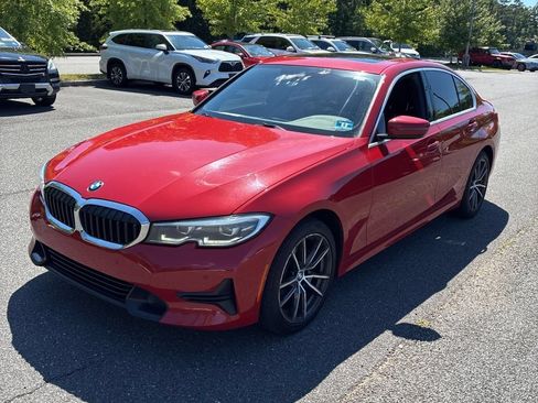 Used 2020 BMW 330i xDrive Sedan w/ Convenience Package AWD/4WD image 3