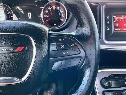 Certified 2016 Dodge Challenger SXT image 7