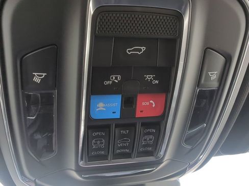 New 2026 Jeep Grand Cherokee Limited w/ Limited Altitude Package AWD/4WD image 22