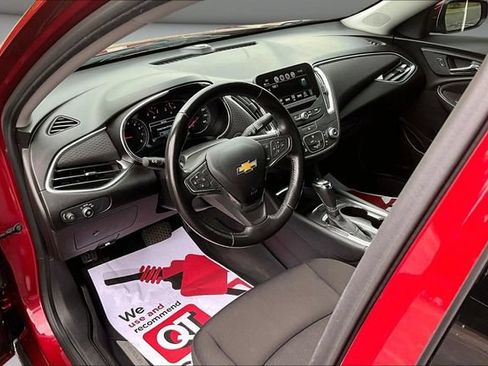 Used 2018 Chevrolet Malibu LT FWD image 16