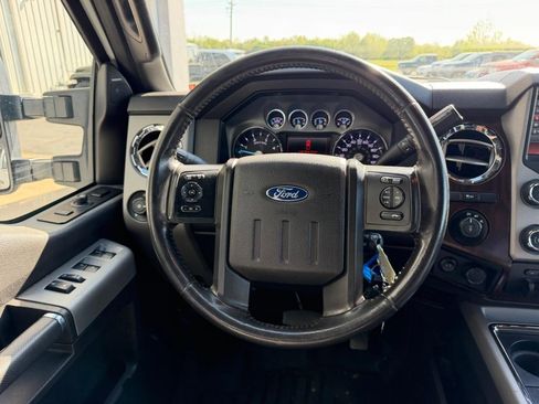 Used 2015 Ford F250 Lariat w/ Lariat Interior Package AWD/4WD image 11