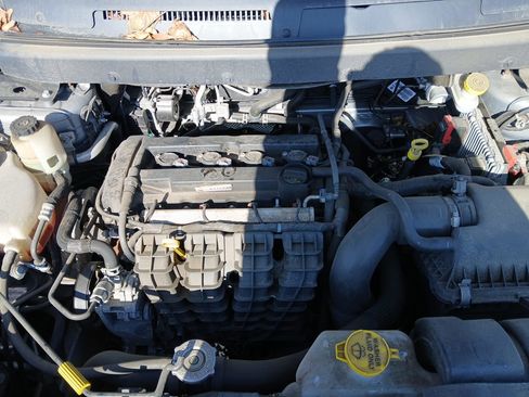 Used 2019 Dodge Journey SE w/ Blacktop Package image 14