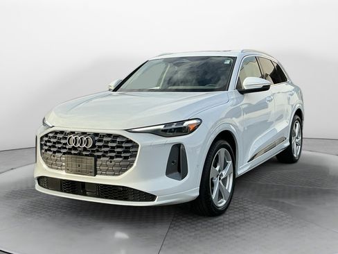 New 2025 Audi Q5 Prestige image 3