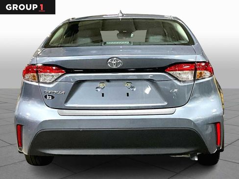 Certified 2025 Toyota Corolla LE image 5