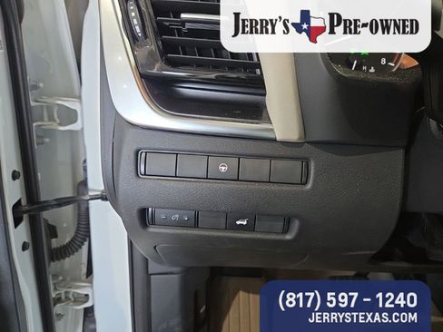 Used 2022 Nissan Rogue SV w/ SV Premium Package image 13