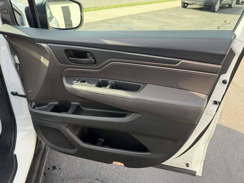 Used 2018 Honda Odyssey EX-L image 22