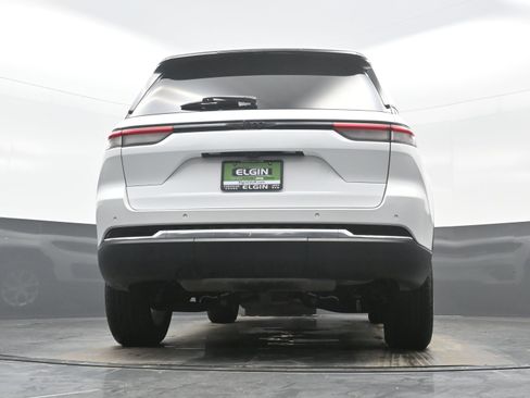 Used 2023 Jeep Grand Cherokee Limited image 29