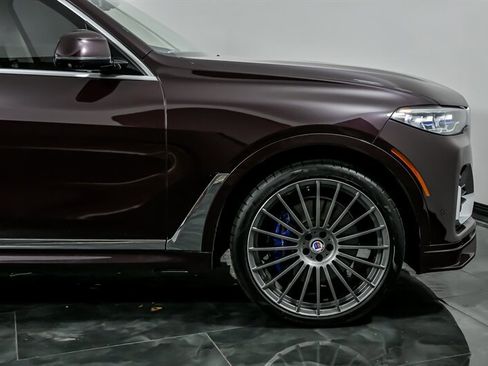Used 2021 BMW ALPINA XB7 image 13
