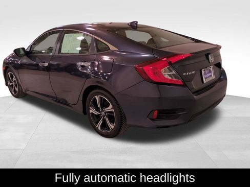 Used 2018 Honda Civic Touring image 6