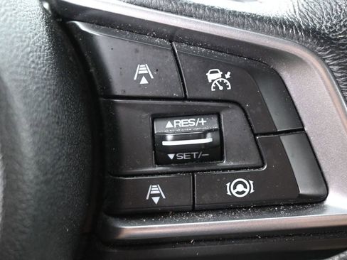 Used 2021 Subaru Ascent Premium w/ Convenience Package image 16