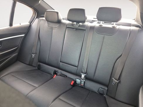 Used 2018 BMW 330e image 13