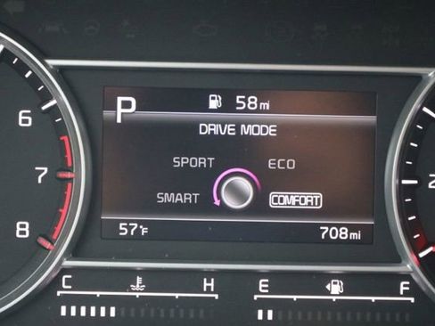 Used 2022 Kia Sorento LX image 24