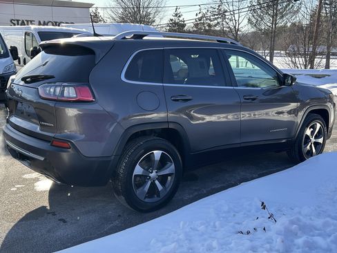 Used 2019 Jeep Cherokee Limited image 11