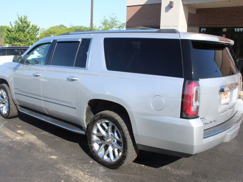 Used 2017 GMC Yukon XL Denali w/ Open Road Package AWD/4WD image 8