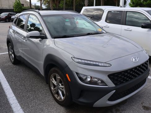 Used 2022 Hyundai Kona SEL FWD image 6