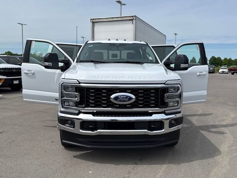 New 2026 Ford F350 4x4 Crew Cab DRW Super Duty image 24