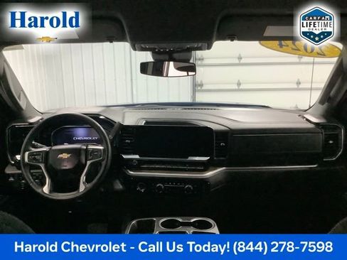 Used 2024 Chevrolet Silverado 1500 LT AWD/4WD image 13