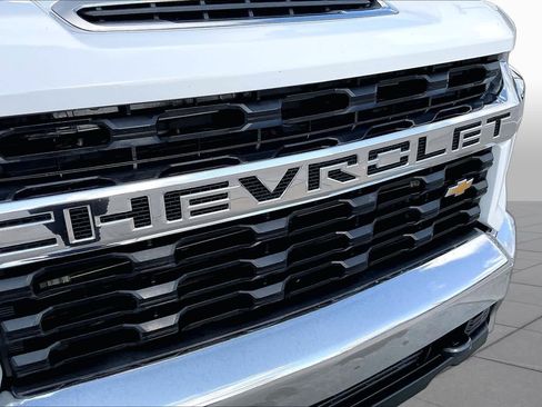 Used 2023 Chevrolet Silverado 2500 LT AWD/4WD image 29