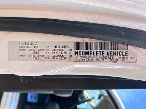 Used 2016 RAM 4500 Tradesman image 21