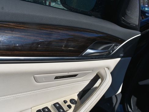 Used 2023 BMW 540i w/ Premium Package image 13