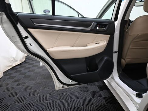 Used 2018 Subaru Legacy 2.5i Limited AWD/4WD image 23