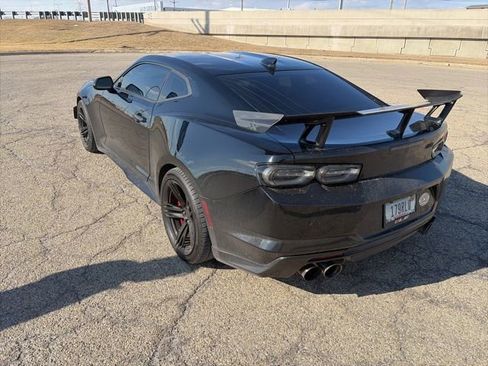 Used 2019 Chevrolet Camaro ZL1 image 4