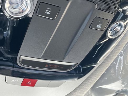 New 2026 Kia Seltos S FWD image 33