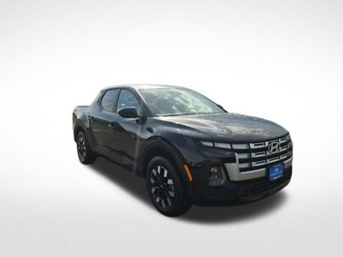 Used 2025 Hyundai Santa Cruz SE AWD/4WD image 3