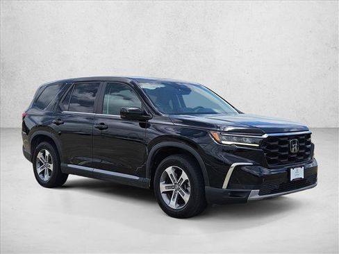 Used 2024 Honda Pilot EX-L image 3