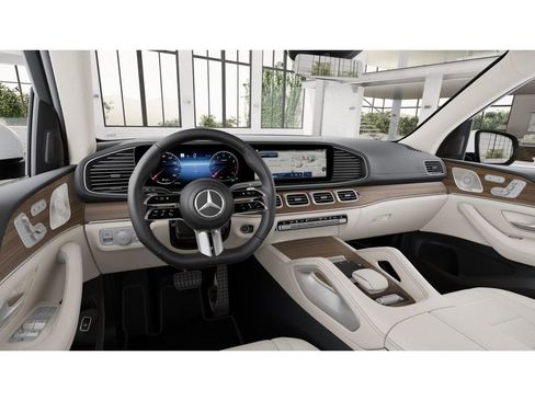 New 2026 Mercedes-Benz GLS 450 4MATIC image 3