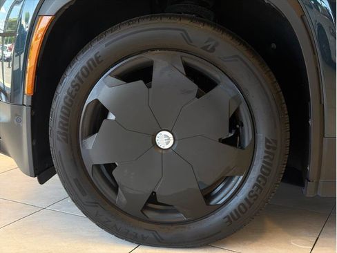 Used 2023 Fisker Ocean Ultra AWD/4WD image 9